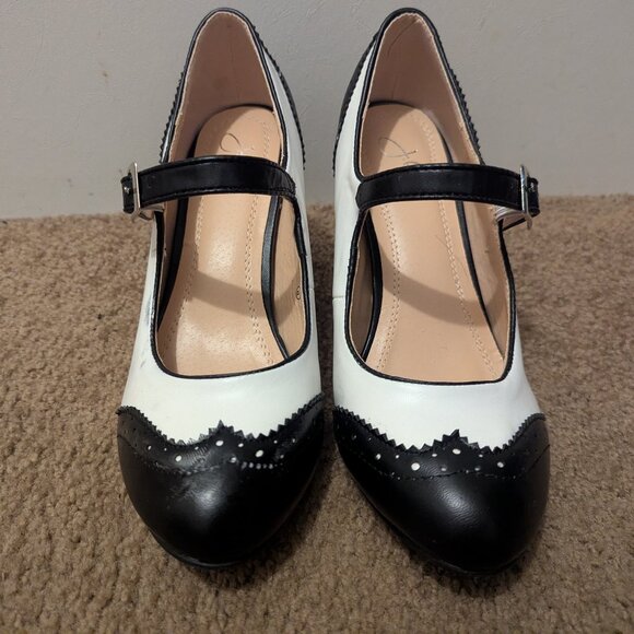 J.Abrams Mary Jane Oxford Pumps - Picture 2 of 4